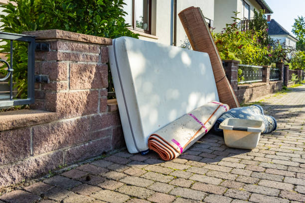 Best Property Management Cleanouts  in North Patchogue, NY